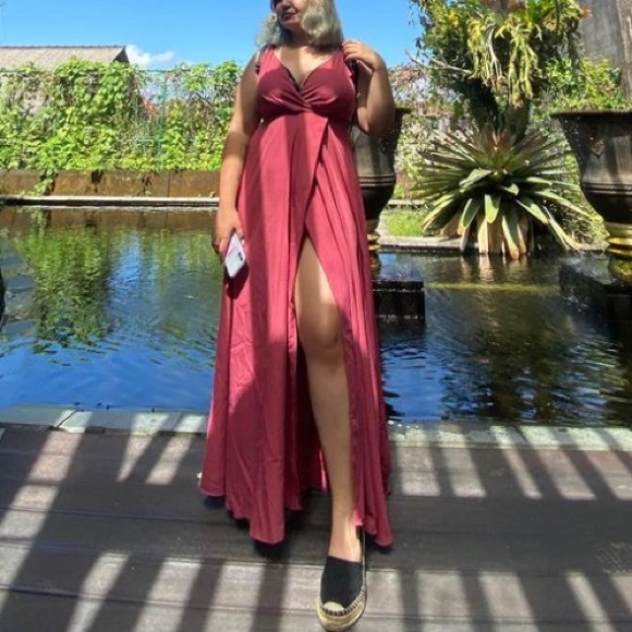 Formal Wedding Dress - Picture 1 of 3